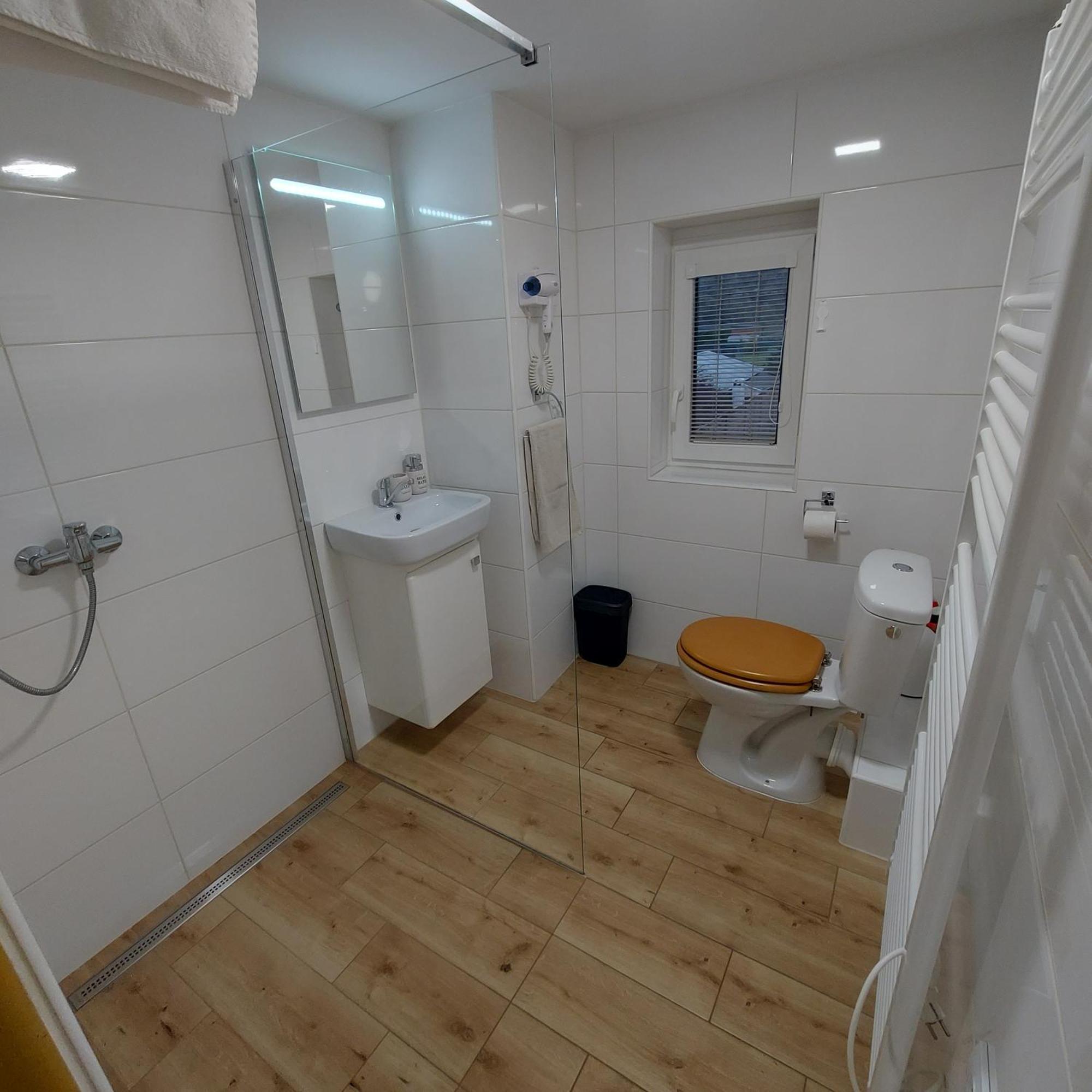 Apartmany Lenka Besenova 104 Экстерьер фото